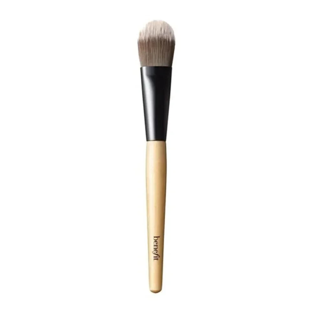 Benefit Cosmetics Foundation Brush NWT